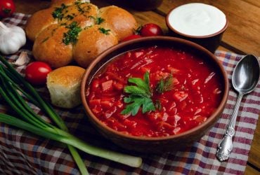 Ароматний борщ з квашеною капустою: найсмачніший рецепт