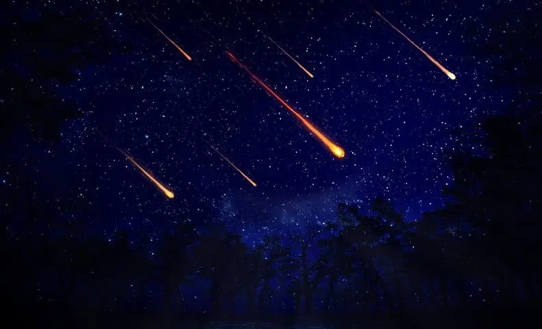 У чому різниця між метеором та метеоритом: детальний розбір