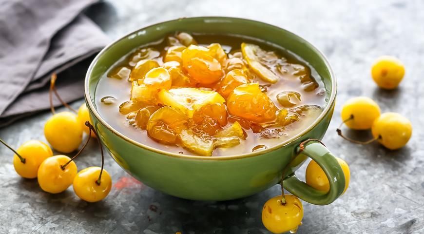 Як приготувати варення з черешні / фото gastronom.ru